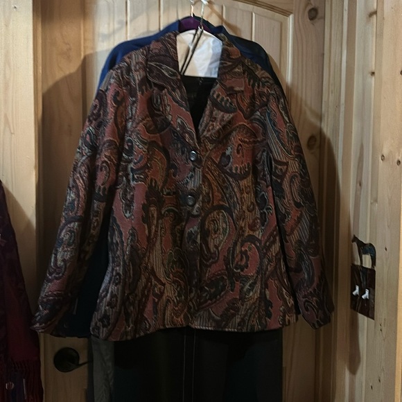 Coldwater Creek Tapestry -Button Front Jacket- Fully Lined - Pockets - Picture 1 of 8